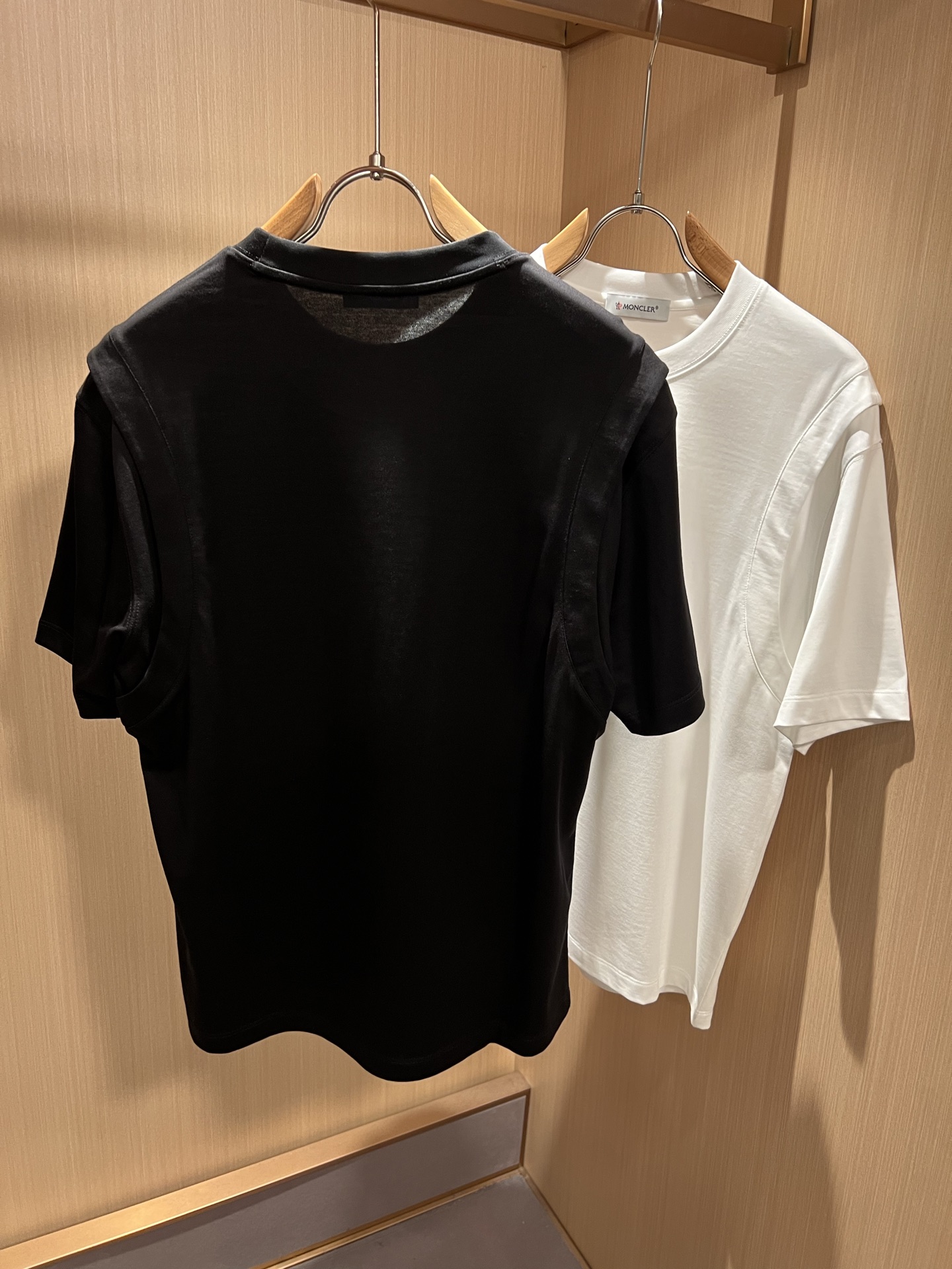 Moncler蒙家 2026春夏最新男女同款👫贸易订单短袖T恤，全品相！！网红款！采用logo图案压胶设