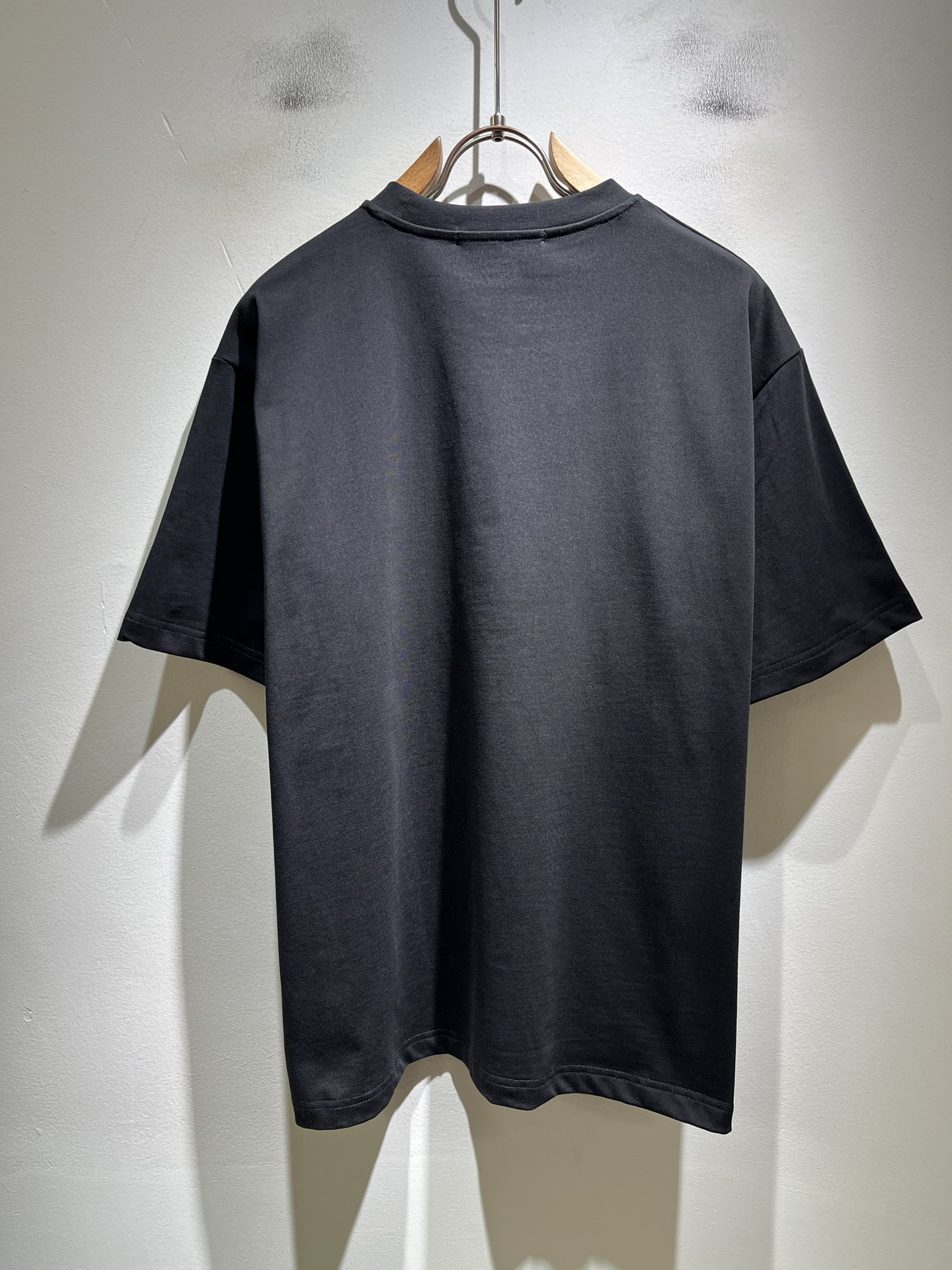 Y- 3山本*耀司 2026春夏新品男女同款👫短袖T恤 ，一面料上身舒适感非常好。炸街必须要拥有它，专柜