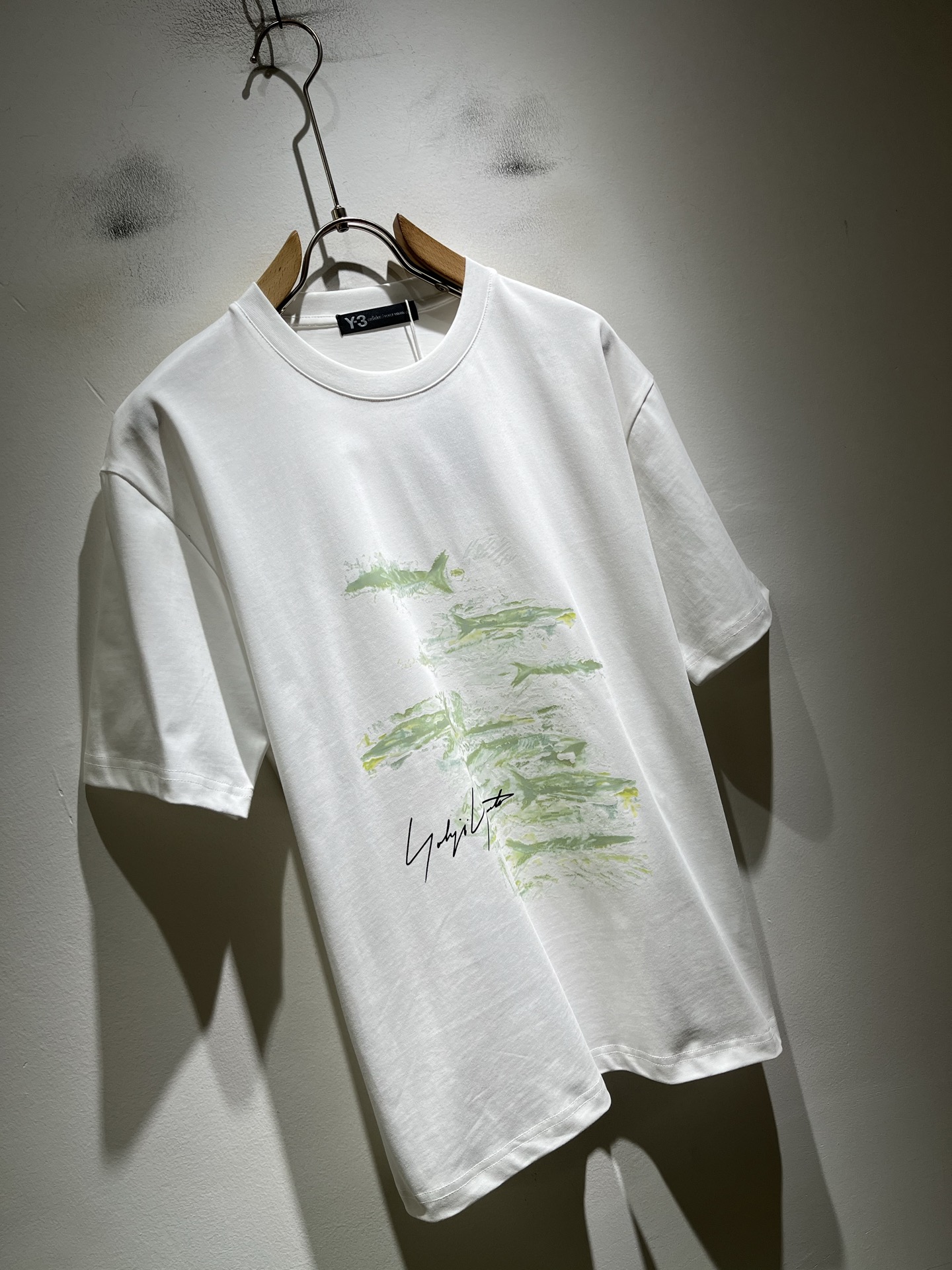 Y- 3山本*耀司 2026春夏新品男女同款👫短袖T恤 ，一面料上身舒适感非常好。炸街必须要拥有它，专柜