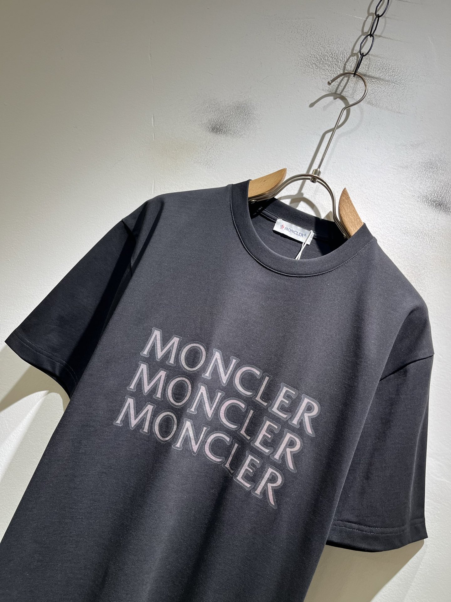 Moncler蒙家 2026春夏最新男女同款👫贸易订单短袖T恤，全品相！！网红款！采用logo图案压胶设
