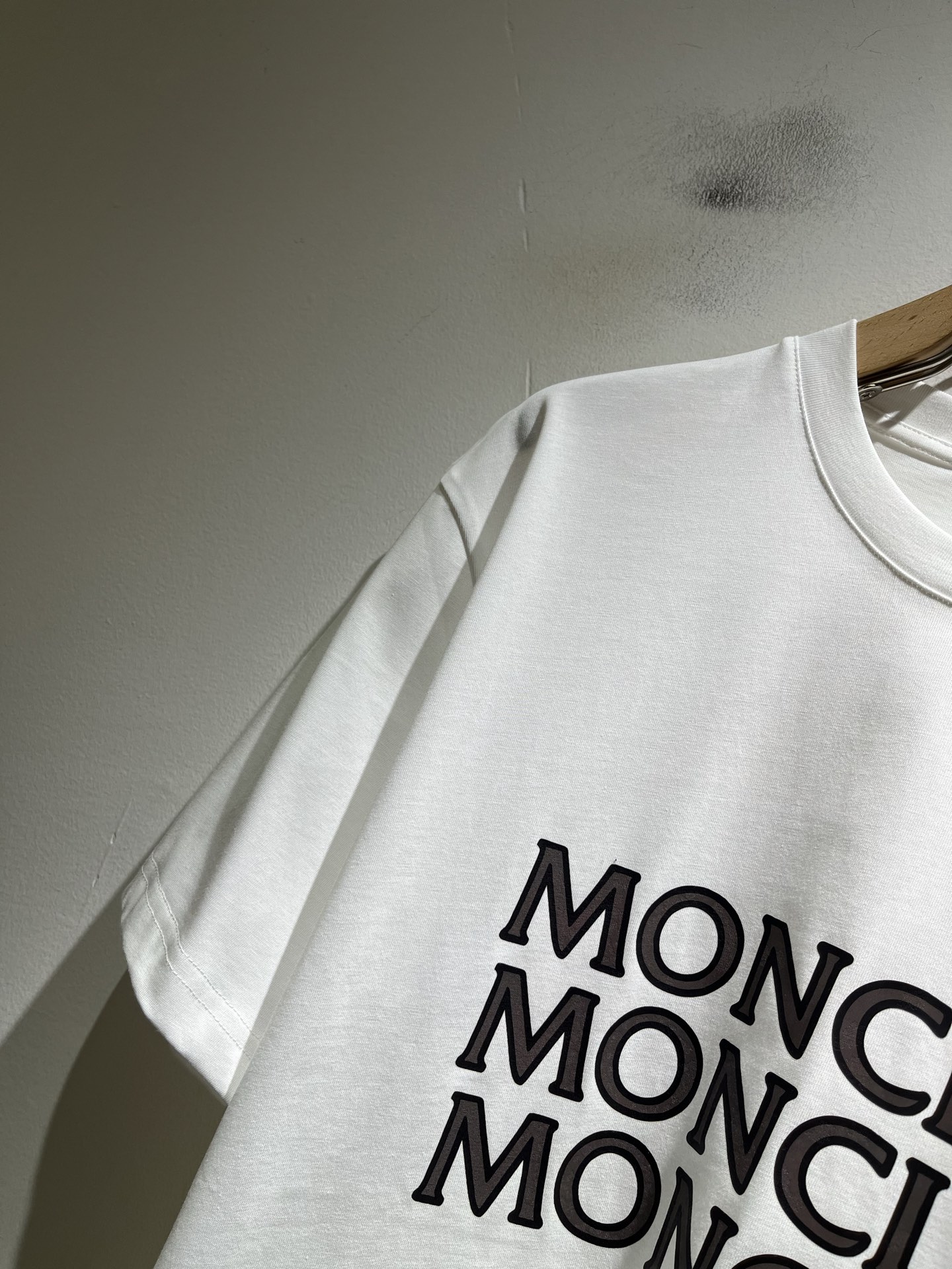 Moncler蒙家 2026春夏最新男女同款👫贸易订单短袖T恤，全品相！！网红款！采用logo图案压胶设