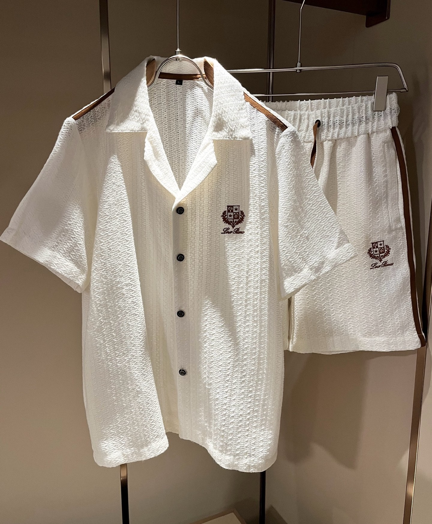 Loro Piana诺悠翩雅 2026春夏男士套装，最新的贸易订单全品相！！网红款！上身舒适透气，不僵硬