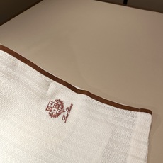Loro Piana诺悠翩雅 2026春夏男士套装,最新的贸易订单全品相!!网红款!上身舒适透气,不僵硬 Loro Piana诺悠翩雅 2026春夏男士套装,最新的贸易订单全品相!!网红款!上身舒适透气,不僵硬