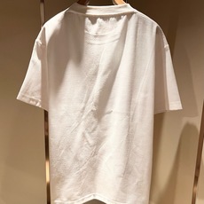 LouisVuitt*路易*登 2026春夏全新系列棉麻套装上线,非常时髦前卫的一款男女同款休闲套装,标 LouisVuitt*路易*登 2026春夏全新系列棉麻套装上线,非常时髦前卫的一款男女同款休闲套装,标