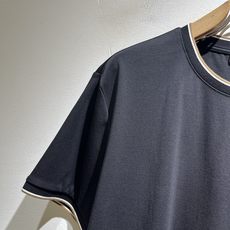 Moncler蒙家 2026春夏最新男女同款👫贸易订单短袖T恤,全品相!!网红款!采用logo图案刺绣徽 Moncler蒙家 2026春夏最新男女同款👫贸易订单短袖T恤,全品相!!网红款!采用logo图案刺绣徽
