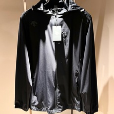 迪桑特DESCENTE 2026春夏新款男女同款👫防晒服夹克外套,自1935年荣耀至今的专业运动品牌。8 迪桑特DESCENTE 2026春夏新款男女同款👫防晒服夹克外套,自1935年荣耀至今的专业运动品牌。8