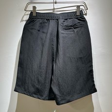 Loro Piana诺悠翩雅 2026春夏男士套装,最新的贸易订单全品相!!网红款!上身舒适透气,不僵硬 Loro Piana诺悠翩雅 2026春夏男士套装,最新的贸易订单全品相!!网红款!上身舒适透气,不僵硬