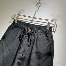 Loro Piana诺悠翩雅 2026春夏男士套装,最新的贸易订单全品相!!网红款!上身舒适透气,不僵硬 Loro Piana诺悠翩雅 2026春夏男士套装,最新的贸易订单全品相!!网红款!上身舒适透气,不僵硬