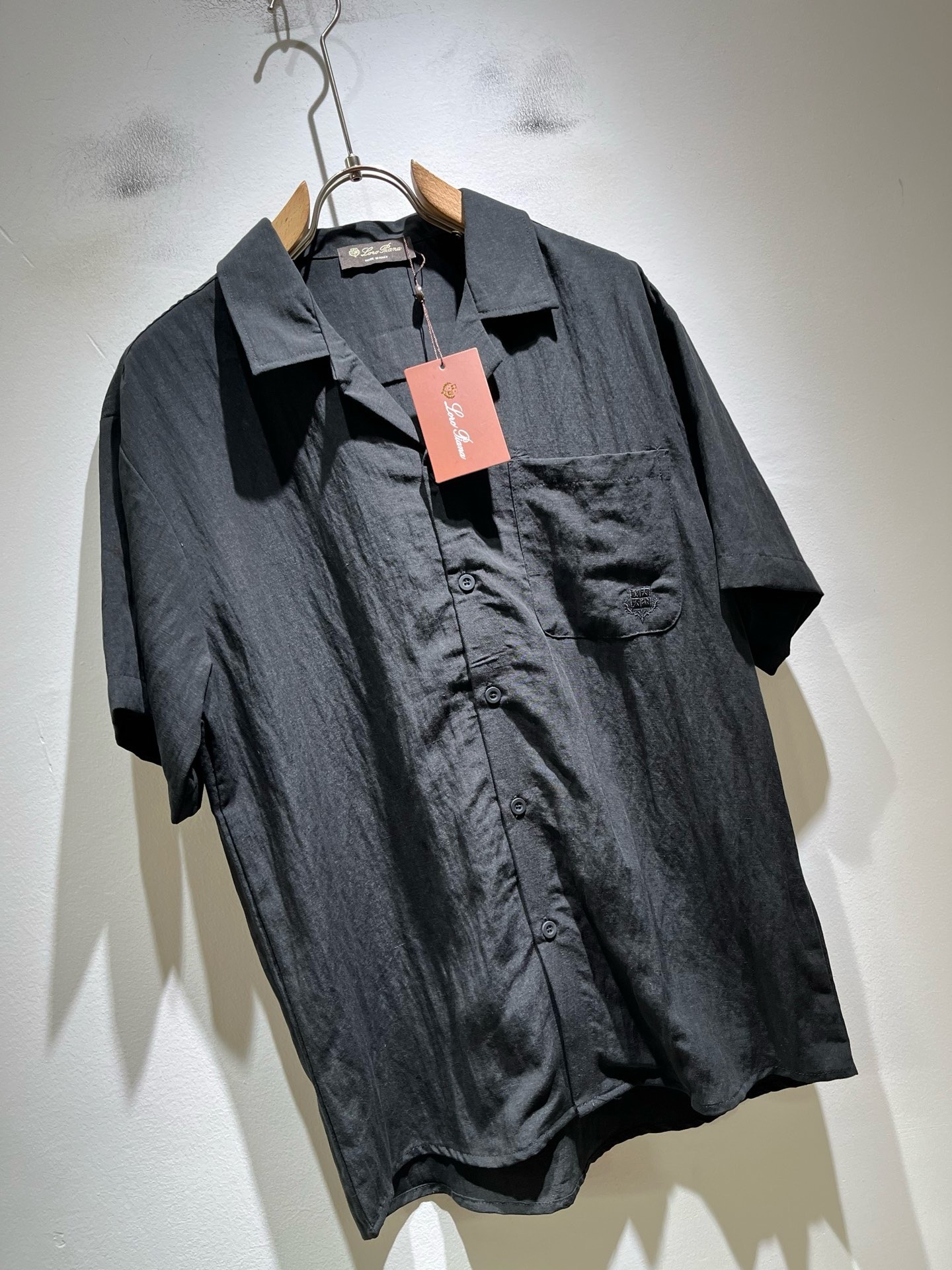 Loro Piana诺悠翩雅 2026春夏男士套装，最新的贸易订单全品相！！网红款！上身舒适透气，不僵硬