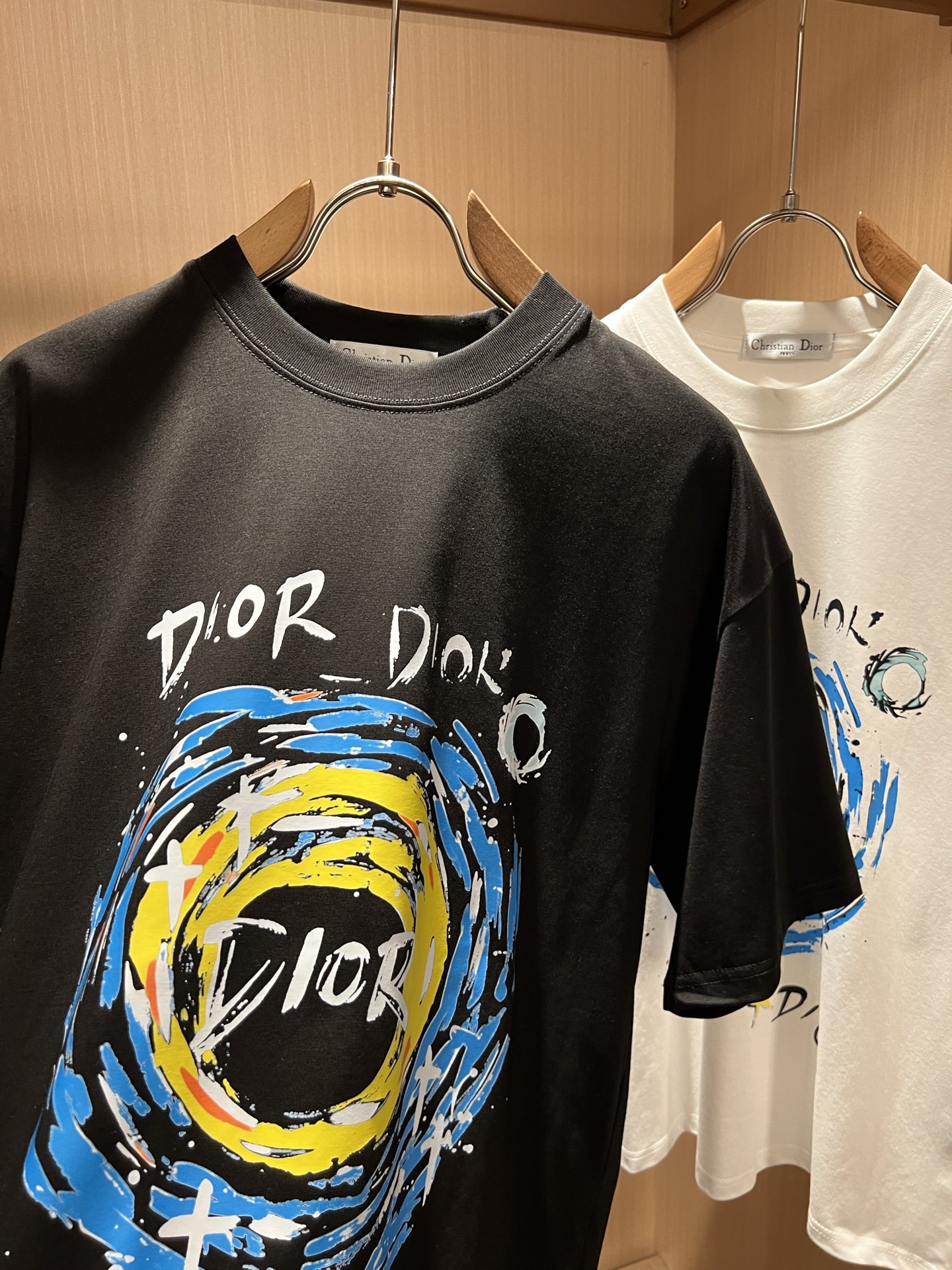 Dio*迪家 2026春夏新款男女同款👫短袖T恤，专柜同步发售！定制专属260克纯棉面料，定制原版工艺螺