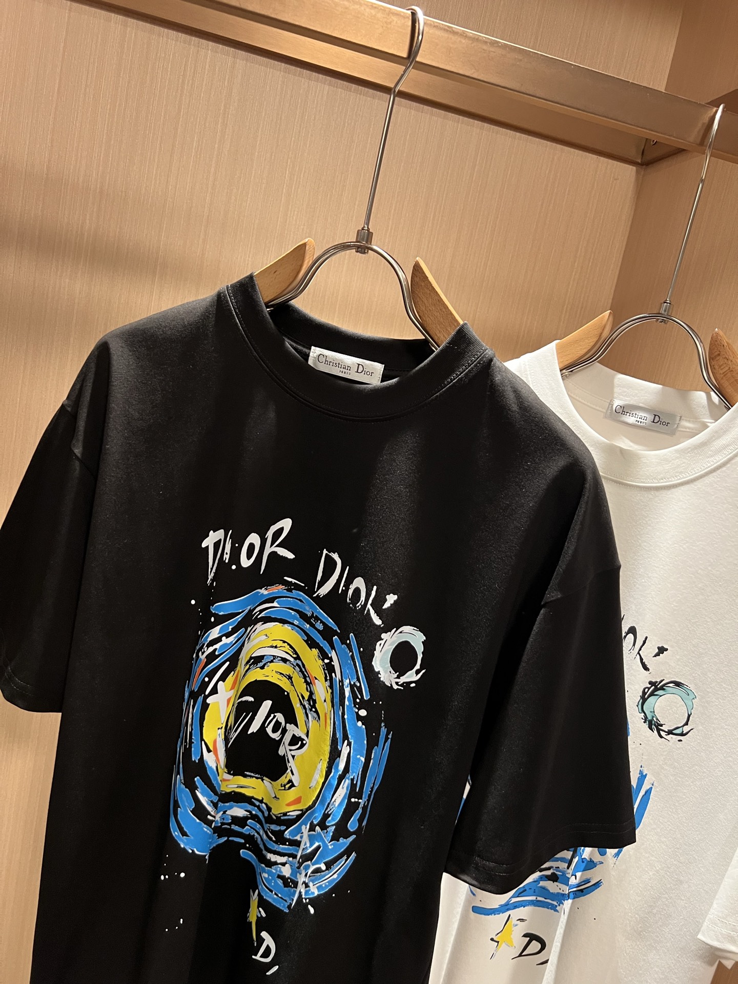 Dio*迪家 2026春夏新款男女同款👫短袖T恤，专柜同步发售！定制专属260克纯棉面料，定制原版工艺螺