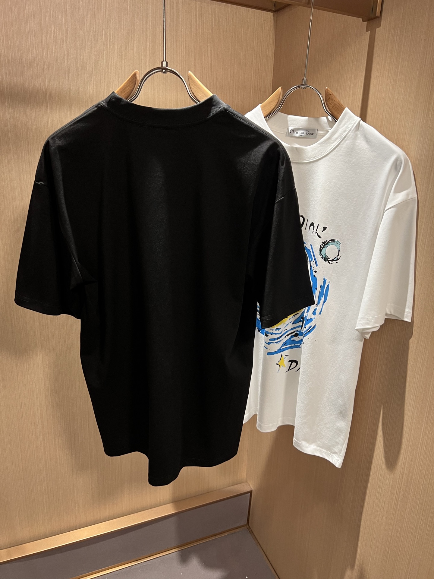 Dio*迪家 2026春夏新款男女同款👫短袖T恤，专柜同步发售！定制专属260克纯棉面料，定制原版工艺螺