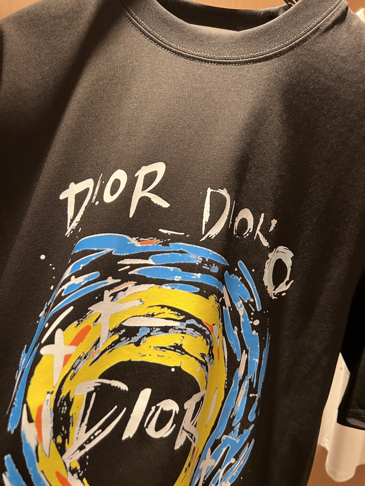 Dio*迪家 2026春夏新款男女同款👫短袖T恤，专柜同步发售！定制专属260克纯棉面料，定制原版工艺螺