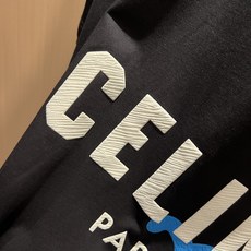 CELIN*瑟琳 2026春夏新款时尚休闲圆领短袖T恤,经典男女同款情侣👫短袖T恤衫!贸易公司渠道稀出, CELIN*瑟琳 2026春夏新款时尚休闲圆领短袖T恤,经典男女同款情侣👫短袖T恤衫!贸易公司渠道稀出,