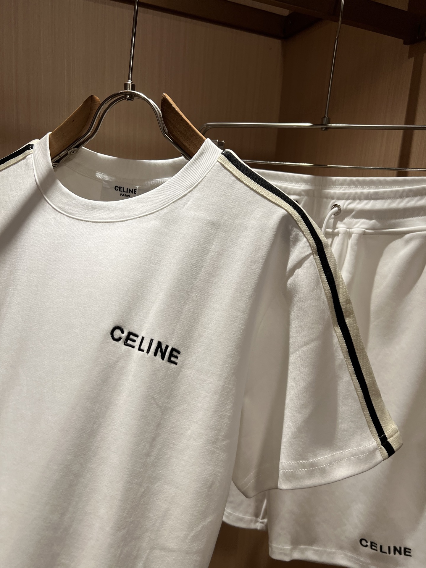 CELIN*瑟琳 2026春夏新款时尚休闲圆领套装，经典男女同款情侣👫短袖T恤衫！贸易公司渠道稀出，同步
