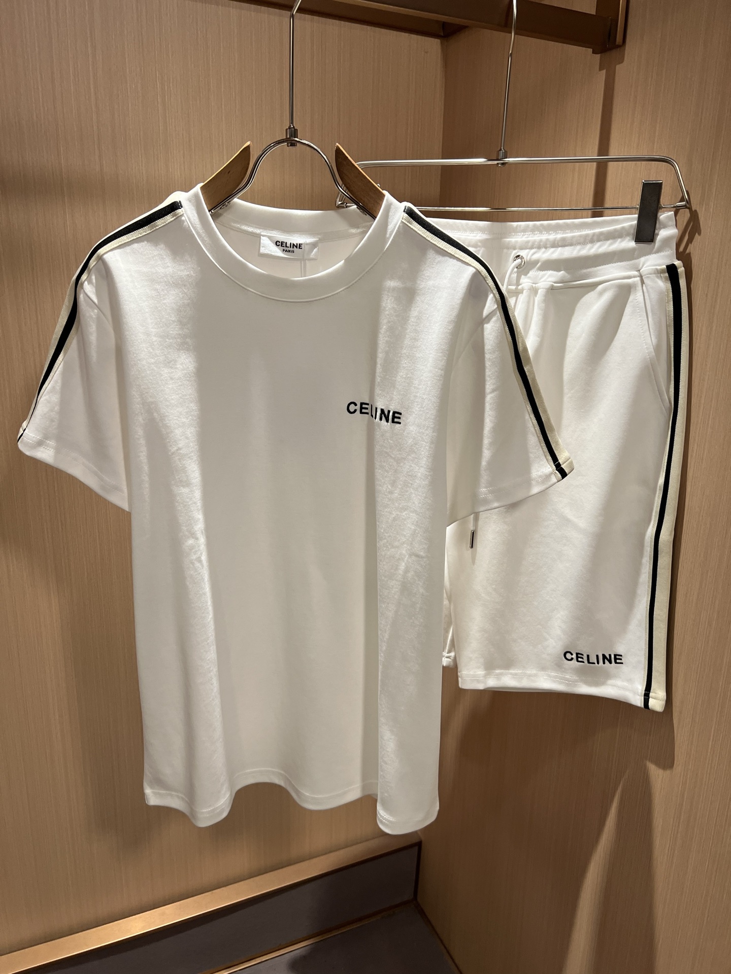 CELIN*瑟琳 2026春夏新款时尚休闲圆领套装，经典男女同款情侣👫短袖T恤衫！贸易公司渠道稀出，同步