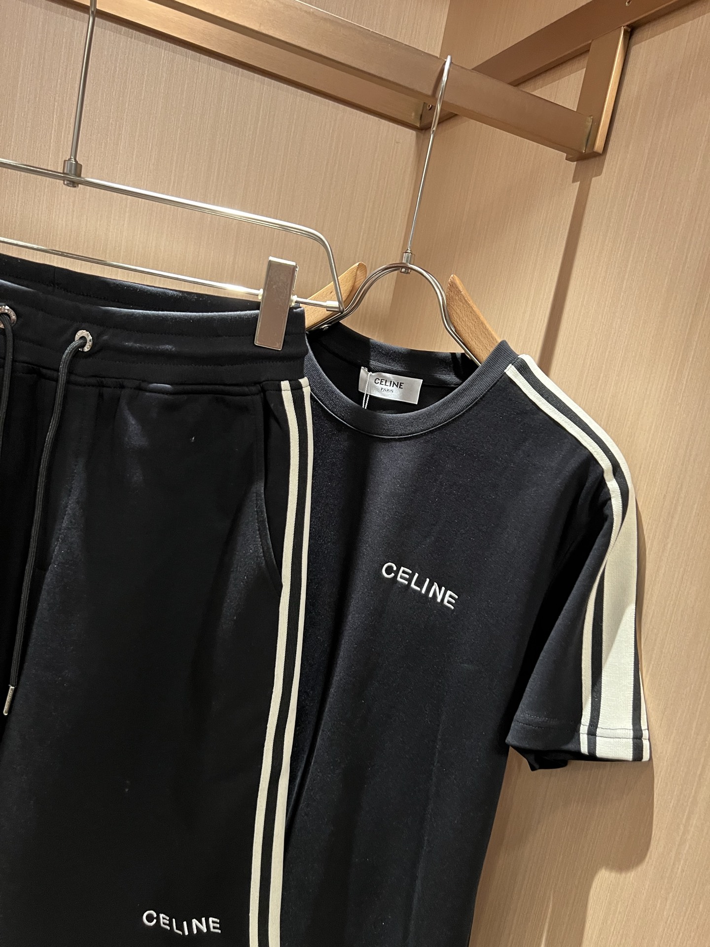 CELIN*瑟琳 2026春夏新款时尚休闲圆领套装，经典男女同款情侣👫短袖T恤衫！贸易公司渠道稀出，同步