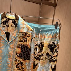VERS*CE/范*哲 2026春夏新品原单睡衣真丝套装VERS*CE/范*哲 贸易公司渠道 产品 VERS*CE/范*哲 2026春夏新品原单睡衣真丝套装VERS*CE/范*哲 贸易公司渠道 产品