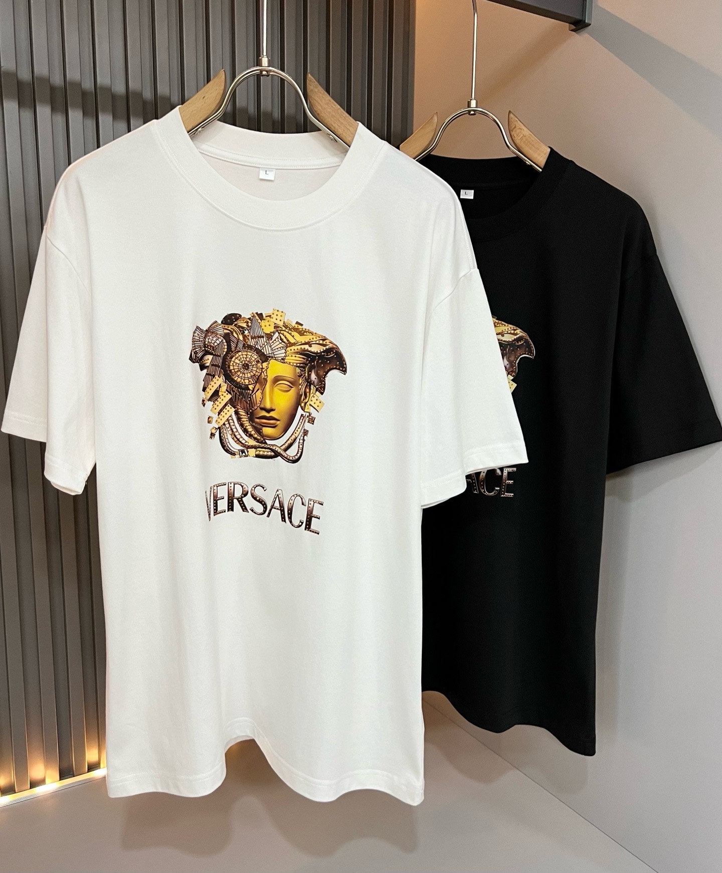 VERS*CE/范*哲  2026春夏新品原单短袖T恤，VERS*CE/范*哲  贸易公司渠道 产品 值