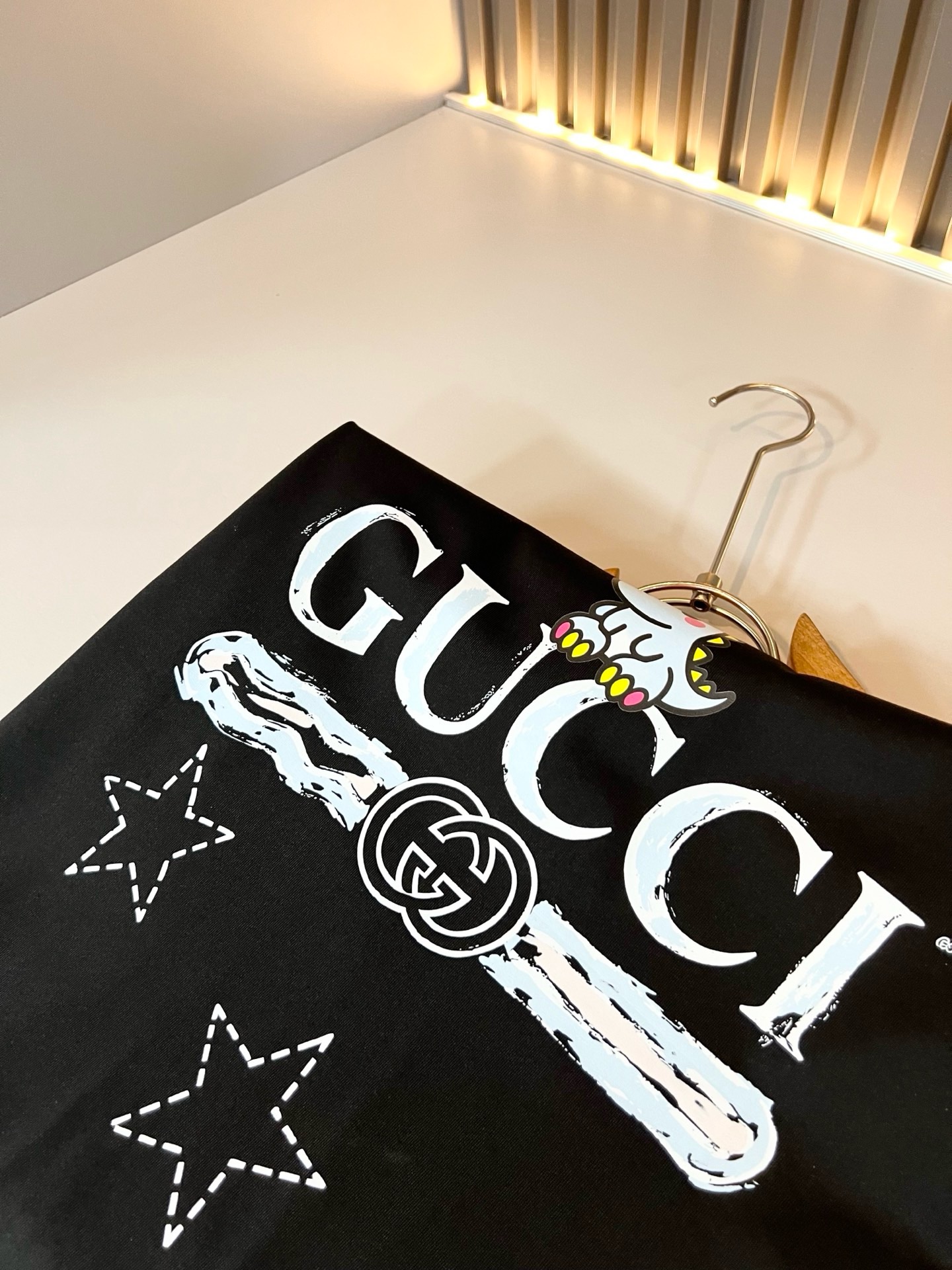 Gucc*古家 2026春夏新款男女同情侣款👫休闲宽松棉质圆领短袖T恤衫!贸易公司渠道稀出,同步官网发售 Gucc*古家 2026春夏新款男女同情侣款👫休闲宽松棉质圆领短袖T恤衫!贸易公司渠道稀出,同步官网发售