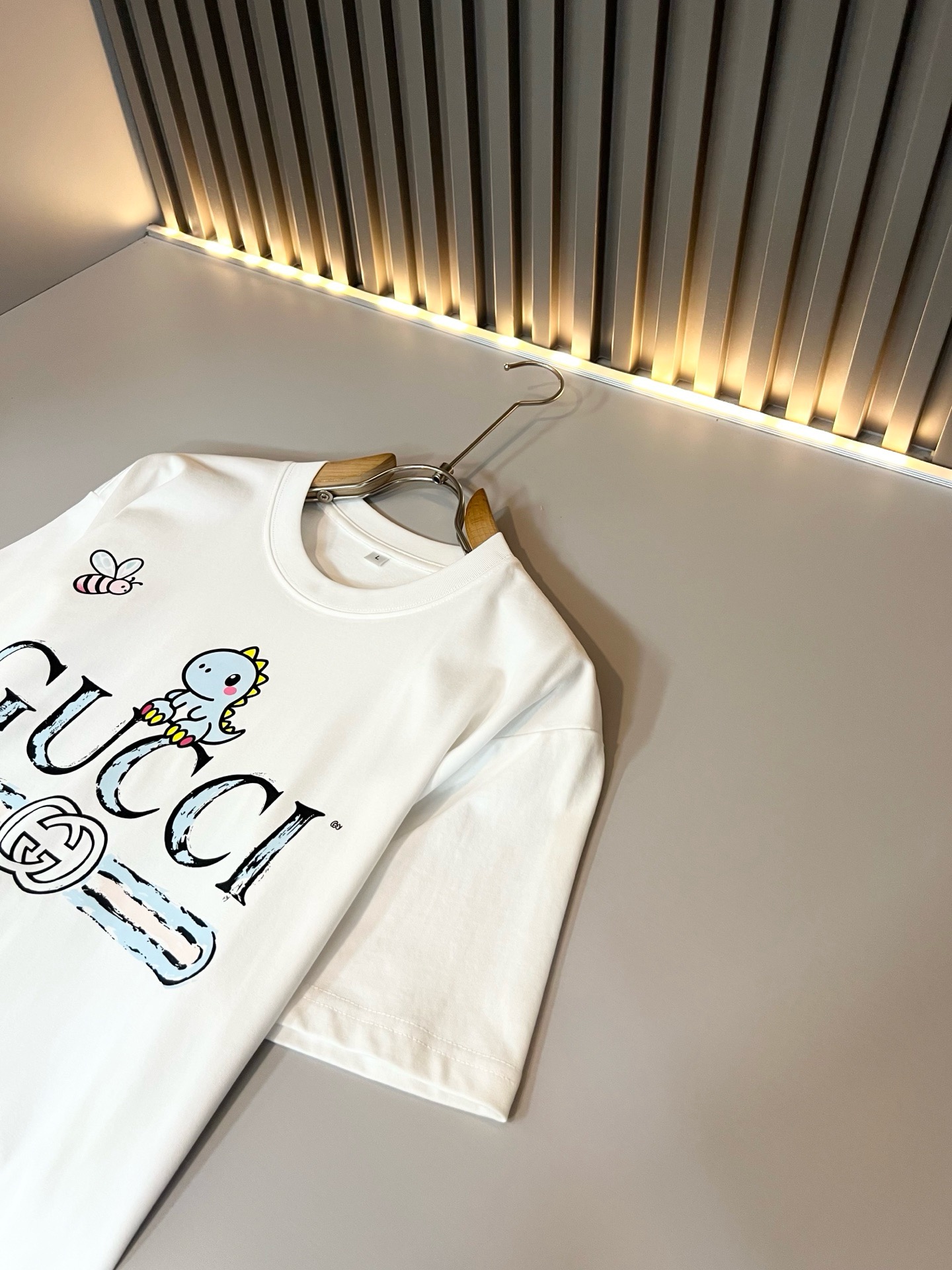 Gucc*古家 2026春夏新款男女同情侣款👫休闲宽松棉质圆领短袖T恤衫！贸易公司渠道稀出，同步官网发售