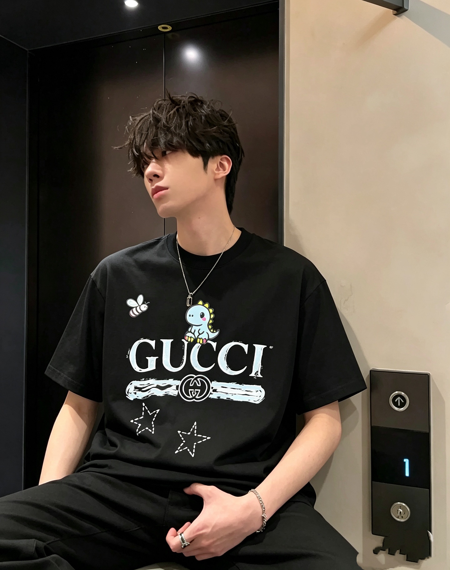 Gucc*古家 2026春夏新款男女同情侣款👫休闲宽松棉质圆领短袖T恤衫！贸易公司渠道稀出，同步官网发售