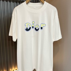 Dio*迪家 2026春夏新款男女同款👫短袖T恤,专柜同步发售!定制专属260克纯棉面料,定制原版工艺螺 Dio*迪家 2026春夏新款男女同款👫短袖T恤,专柜同步发售!定制专属260克纯棉面料,定制原版工艺螺