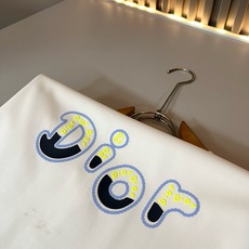 Dio*迪家 2026春夏新款男女同款👫短袖T恤,专柜同步发售!定制专属260克纯棉面料,定制原版工艺螺 Dio*迪家 2026春夏新款男女同款👫短袖T恤,专柜同步发售!定制专属260克纯棉面料,定制原版工艺螺