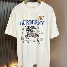 BURBER*Y巴*莉2026春夏新品男女同款👫短袖T恤,重磅来袭,最近比较火热的环保纯棉面料制作而成, BURBER*Y巴*莉2026春夏新品男女同款👫短袖T恤,重磅来袭,最近比较火热的环保纯棉面料制作而成,