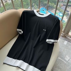 FEN 芬*迪2026春夏新款伊力特短袖Polo衫!净版百搭不限制年龄,全景logo图案压胶工艺设计!无 FEN 芬*迪2026春夏新款伊力特短袖Polo衫!净版百搭不限制年龄,全景logo图案压胶工艺设计!无