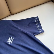 Louis Vuit*on 2026春夏伊力特针织短Polo衫,路易家族的新高端,细节品质永远的那么完美 Louis Vuit*on 2026春夏伊力特针织短Polo衫,路易家族的新高端,细节品质永远的那么完美