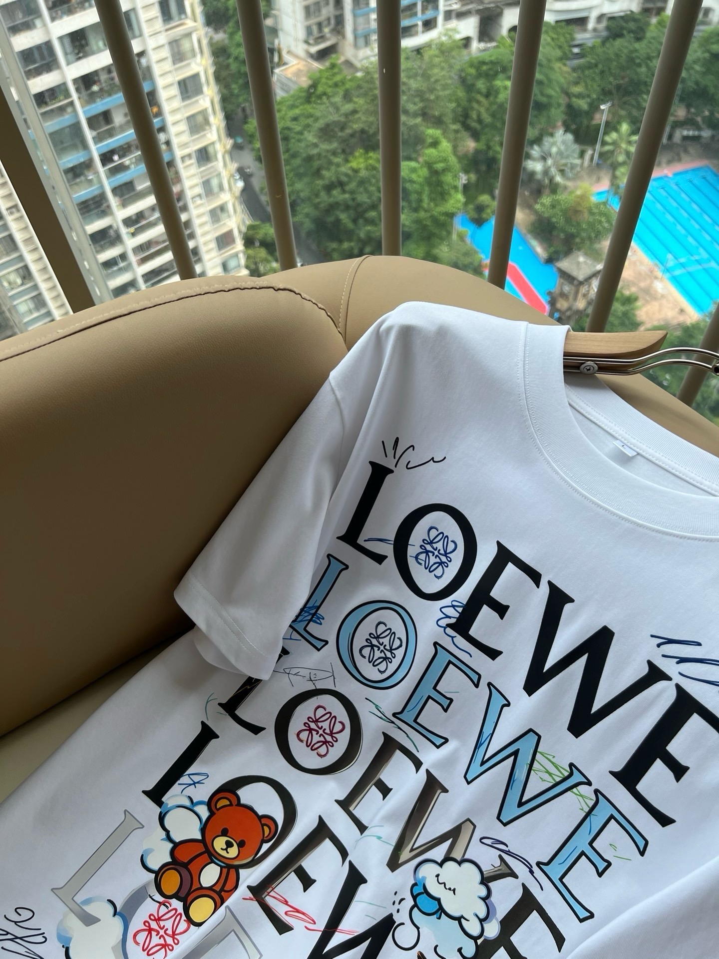 LOE*WE罗*威 2026春夏新款男女同款👫短袖T恤，意大利原厂订单渠道，极具个性高级风，标志logo