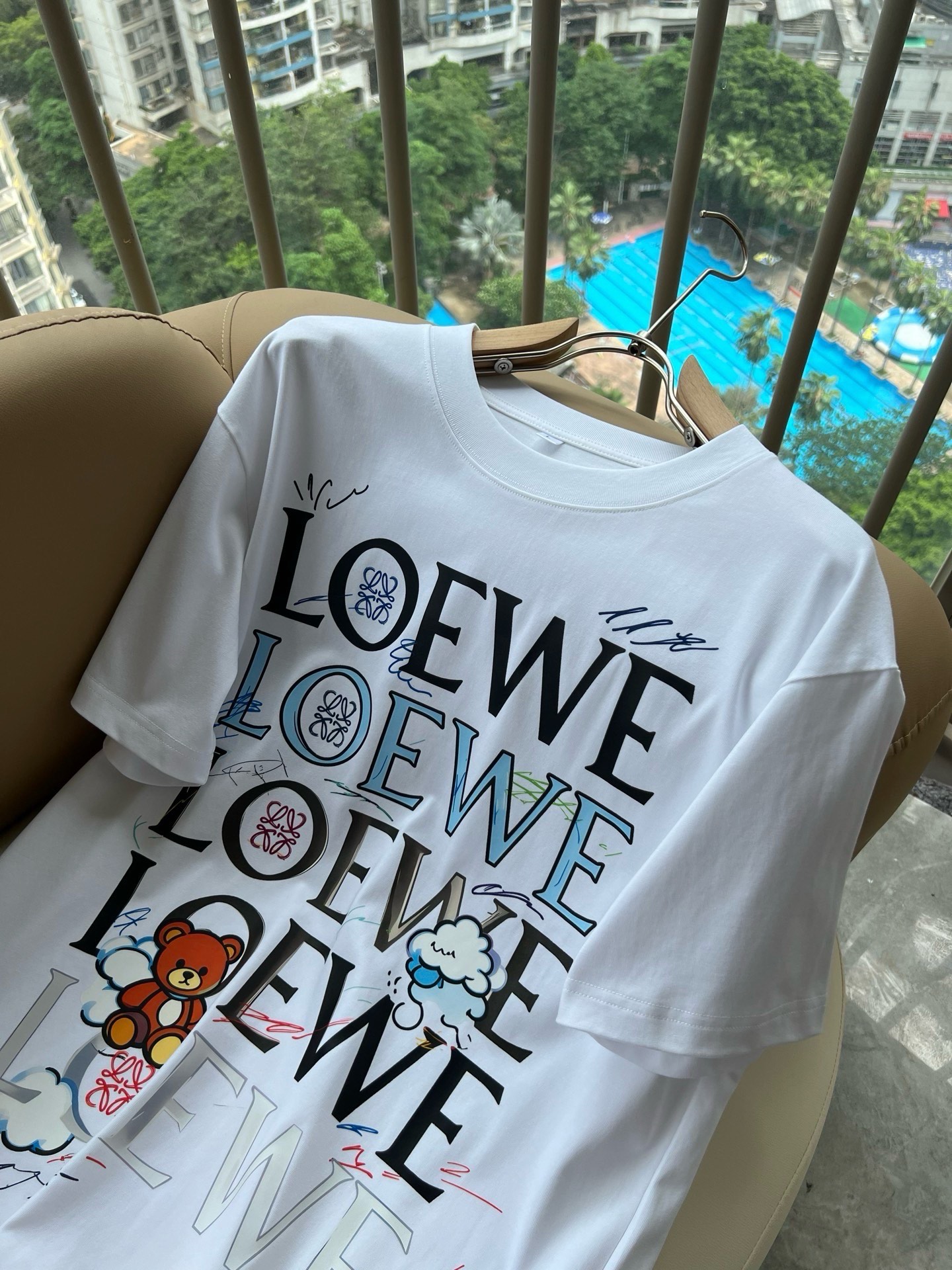 LOE*WE罗*威 2026春夏新款男女同款👫短袖T恤，意大利原厂订单渠道，极具个性高级风，标志logo