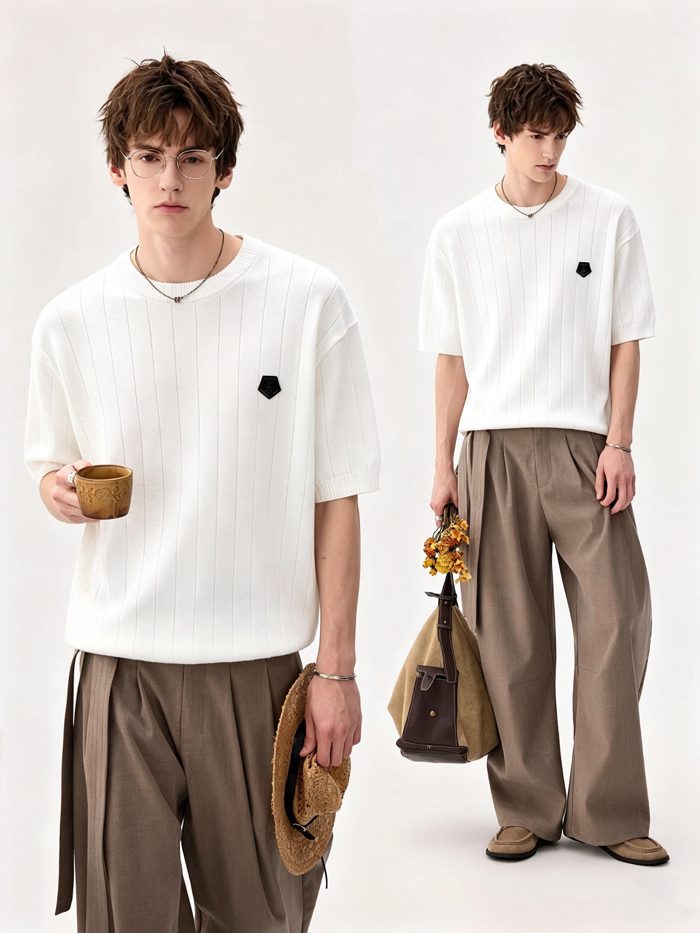 NO:936128,Ermenegildo Zeg*a 2026 spring and summer new men's knitted short-sleeved T-shirt, order from foreign trade company!  It is one of Zegna’s classic proprietary fabrics!  Customized original knitted fabric!  Leather badge logo design on the chest!  The texture is warm, soft and delicate to the touch, but the shape is straight and stylish!  Details, extreme luxury...perfect interpretation of high-quality appearance. Sizes M-4XL,,zegna,T-shirt,tees,t-shirt,19860909Ermenegildo Zeg*a杰*亚 2026春夏新品男士针织短袖T恤衫,外贸公司订单！是杰尼亚经典的专有织物之一！ 定制原版针织面料！胸前皮革徽章logo设计！质地保暖,触感又柔软细腻、但型态又笔挺有型！ 细节、奢华极致… 完美演绎高品质品相.尺码M-4XL,,zegna,T-shirt,tees，t-shirt,,Men's clothing