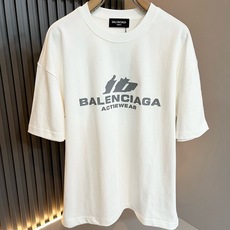 BALENCI*GA巴黎*家 2026春夏新款男女同款👫短袖T恤!走秀图案印花时尚休闲短袖T恤衫!设计logo压胶设计! BALENCI*GA巴黎*家 2026春夏新款男女同款👫短袖T恤!走秀图案印花时尚休闲短袖T恤衫!设计logo压胶设计!