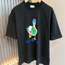 BURBER*Y巴*莉2026春夏新品男女同款👫短袖T恤,重磅来袭,最近比较火热的环保纯棉面料制作而成,高端户外运动休闲 BURBER*Y巴*莉2026春夏新品男女同款👫短袖T恤,重磅来袭,最近比较火热的环保纯棉面料制作而成,高端户外运动休闲