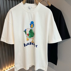 BURBER*Y巴*莉2026春夏新品男女同款👫短袖T恤,重磅来袭,最近比较火热的环保纯棉面料制作而成,高端户外运动休闲 BURBER*Y巴*莉2026春夏新品男女同款👫短袖T恤,重磅来袭,最近比较火热的环保纯棉面料制作而成,高端户外运动休闲