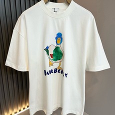 BURBER*Y巴*莉2026春夏新品男女同款👫短袖T恤,重磅来袭,最近比较火热的环保纯棉面料制作而成,高端户外运动休闲 BURBER*Y巴*莉2026春夏新品男女同款👫短袖T恤,重磅来袭,最近比较火热的环保纯棉面料制作而成,高端户外运动休闲
