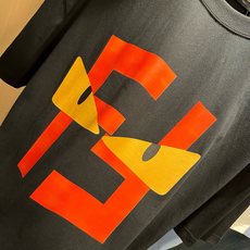 FEN*I 芬*迪2026春夏新款FD家族FF男女同款👫短袖T恤,男女同款👫百搭极简短袖。意大利原厂订单,FD家族人气单 FEN*I 芬*迪2026春夏新款FD家族FF男女同款👫短袖T恤,男女同款👫百搭极简短袖。意大利原厂订单,FD家族人气单