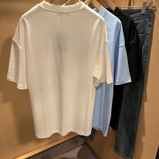 FEN*I 芬*迪2026春夏新款FD家族FF男女同款👫短袖T恤,男女同款👫百搭极简短袖。意大利原厂订单,FD家族人气单 FEN*I 芬*迪2026春夏新款FD家族FF男女同款👫短袖T恤,男女同款👫百搭极简短袖。意大利原厂订单,FD家族人气单