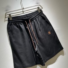 Loro Piana诺悠翩雅 2026春夏男士套装,最新的贸易订单全品相!!网红款!上身舒适透气,不僵硬,整体有着丰富的 Loro Piana诺悠翩雅 2026春夏男士套装,最新的贸易订单全品相!!网红款!上身舒适透气,不僵硬,整体有着丰富的