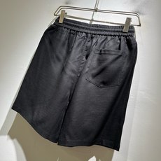 Loro Piana诺悠翩雅 2026春夏男士套装,最新的贸易订单全品相!!网红款!上身舒适透气,不僵硬,整体有着丰富的 Loro Piana诺悠翩雅 2026春夏男士套装,最新的贸易订单全品相!!网红款!上身舒适透气,不僵硬,整体有着丰富的