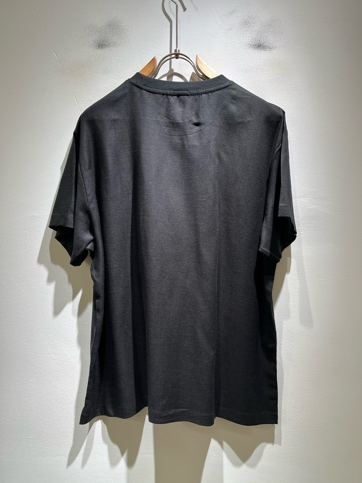 Loro Piana诺悠翩雅 2026春夏男士套装，最新的贸易订单全品相！！网红款！上身舒适透气，不僵硬，整体有着丰富的