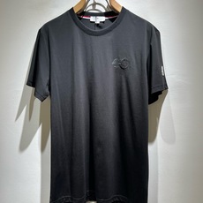 Moncler蒙家 2026春夏最新男女同款👫贸易订单休闲套装,全品相!!网红款!采用logo图案刺绣设计!上身舒适透气 Moncler蒙家 2026春夏最新男女同款👫贸易订单休闲套装,全品相!!网红款!采用logo图案刺绣设计!上身舒适透气