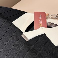 Loro Piana诺悠翩雅 2026春夏男士最新的贸易订单翻领针织短袖T恤,全品相!!上身舒适透气,不僵硬,整体有着丰 Loro Piana诺悠翩雅 2026春夏男士最新的贸易订单翻领针织短袖T恤,全品相!!上身舒适透气,不僵硬,整体有着丰