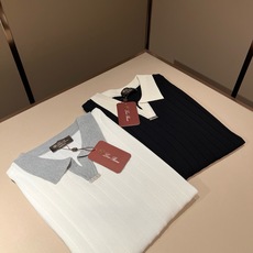 Loro Piana诺悠翩雅 2026春夏男士最新的贸易订单翻领针织短袖T恤,全品相!!上身舒适透气,不僵硬,整体有着丰 Loro Piana诺悠翩雅 2026春夏男士最新的贸易订单翻领针织短袖T恤,全品相!!上身舒适透气,不僵硬,整体有着丰