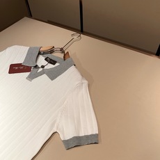 Loro Piana诺悠翩雅 2026春夏男士最新的贸易订单翻领针织短袖T恤,全品相!!上身舒适透气,不僵硬,整体有着丰 Loro Piana诺悠翩雅 2026春夏男士最新的贸易订单翻领针织短袖T恤,全品相!!上身舒适透气,不僵硬,整体有着丰