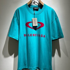 BALENCI*GA巴黎*家 2026春夏新款男女同款👫短袖T恤!走秀图案印花时尚休闲短袖T恤衫!设计logo压胶设计! BALENCI*GA巴黎*家 2026春夏新款男女同款👫短袖T恤!走秀图案印花时尚休闲短袖T恤衫!设计logo压胶设计!