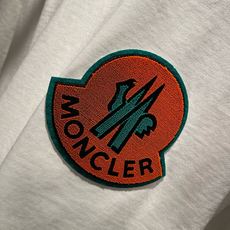 Moncler蒙家 2026春夏最新男女同款👫贸易订单短袖T恤,全品相!!网红款!采用logo图案植绒设计!上身舒适透气 Moncler蒙家 2026春夏最新男女同款👫贸易订单短袖T恤,全品相!!网红款!采用logo图案植绒设计!上身舒适透气