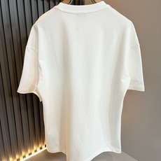 Moncler蒙家 2026春夏最新男女同款👫贸易订单短袖T恤,全品相!!网红款!采用logo图案植绒设计!上身舒适透气 Moncler蒙家 2026春夏最新男女同款👫贸易订单短袖T恤,全品相!!网红款!采用logo图案植绒设计!上身舒适透气